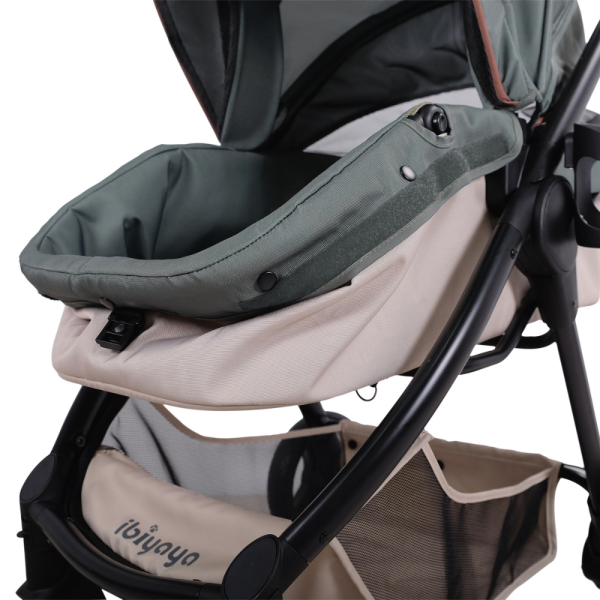 Ibiyaya® Retro Luxe Soft Sage Hundebuggy salbeigrün Liegefläche und Korb unten